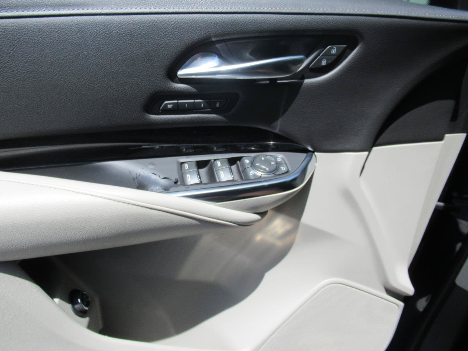 2020 Cadillac XT4 FWD Premium Luxury