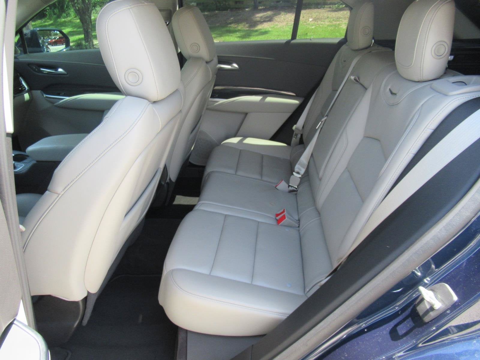 2020 Cadillac XT4 FWD Premium Luxury