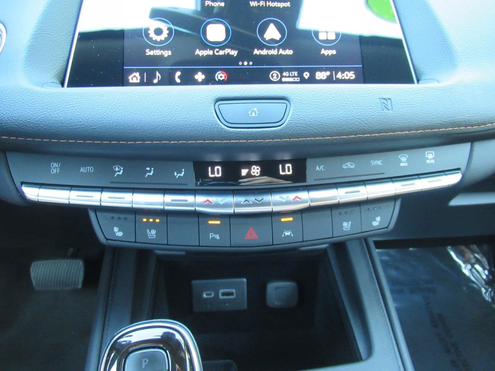 2021 Cadillac XT4 FWD Premium Luxury