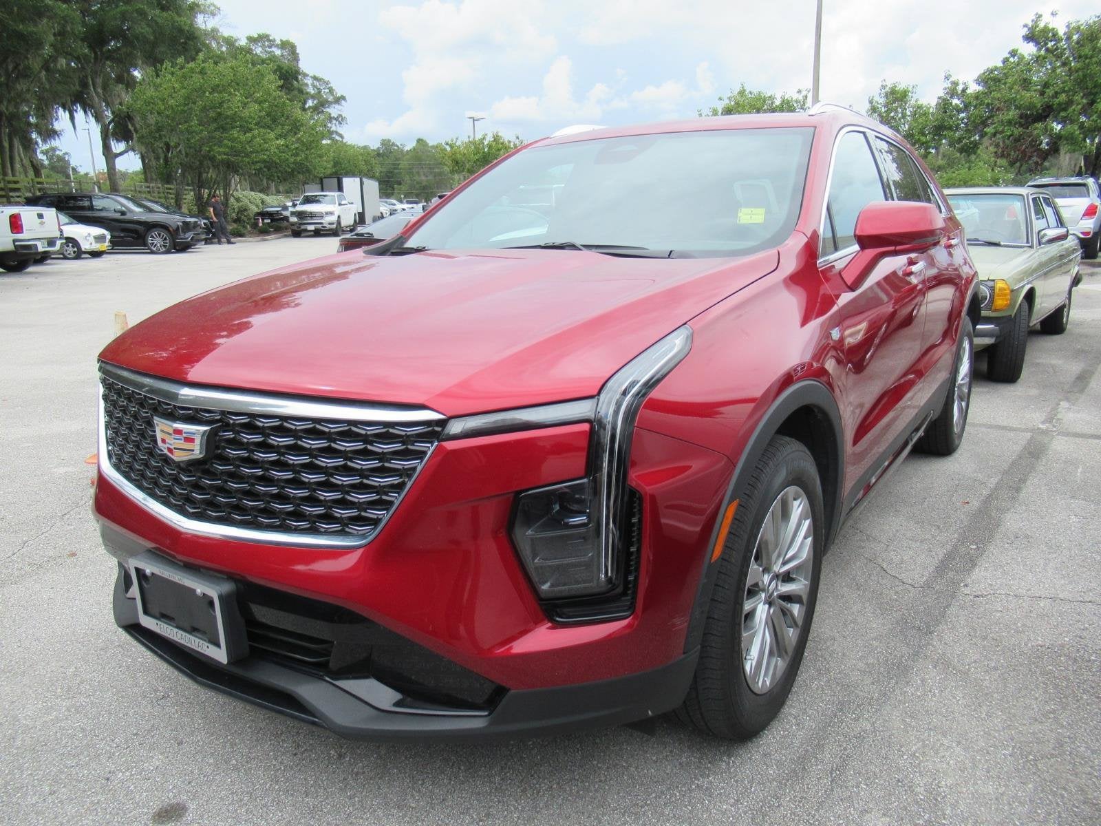 2024 Cadillac XT4 Premium Luxury