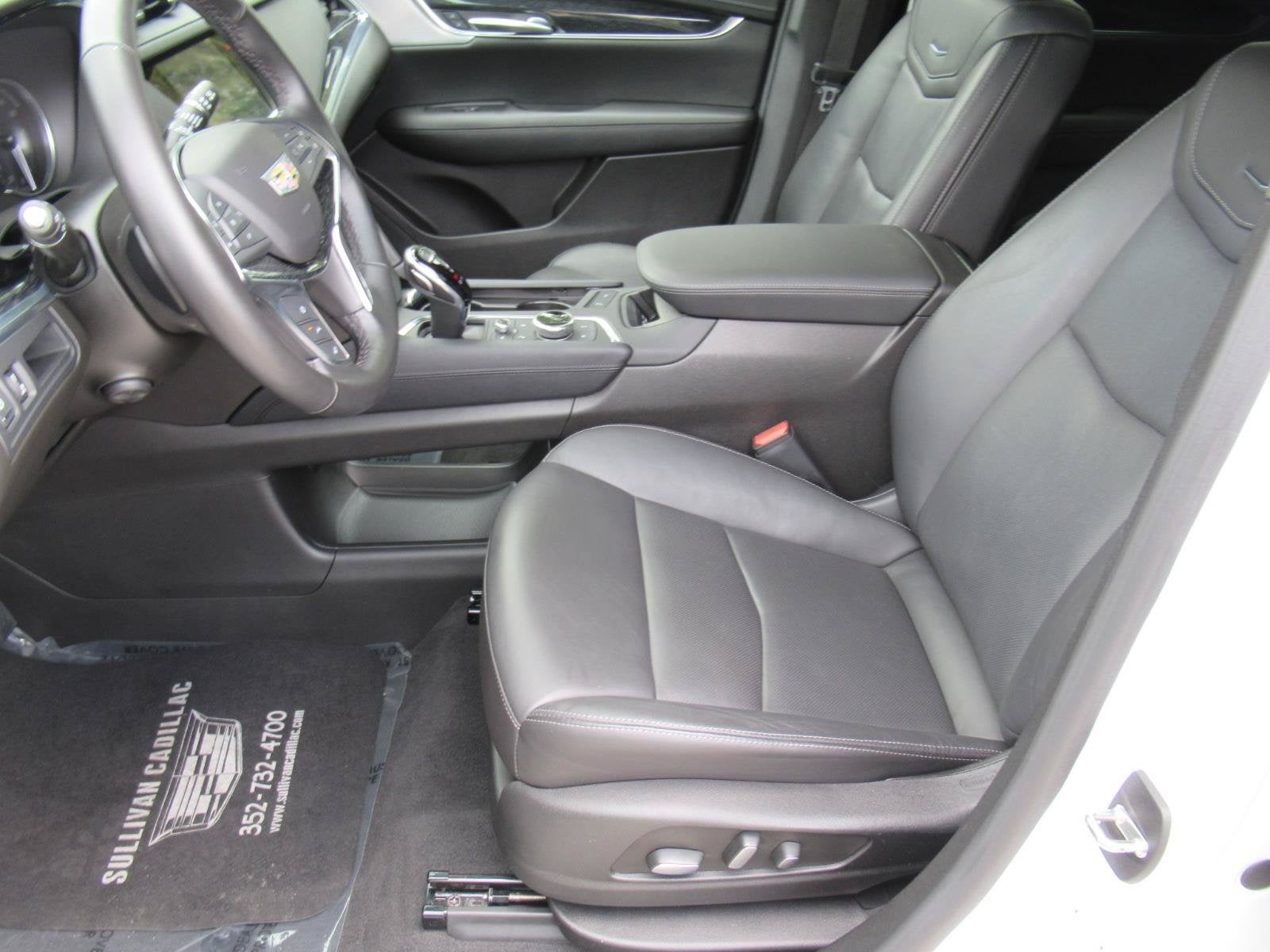 2023 Cadillac XT5 FWD Premium Luxury