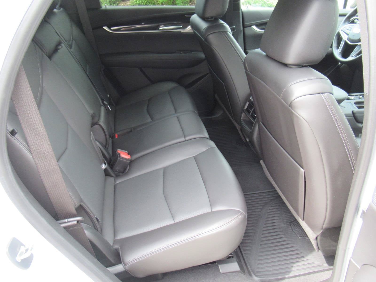 2023 Cadillac XT5 FWD Premium Luxury