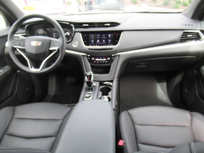 2025 Cadillac XT6 Luxury