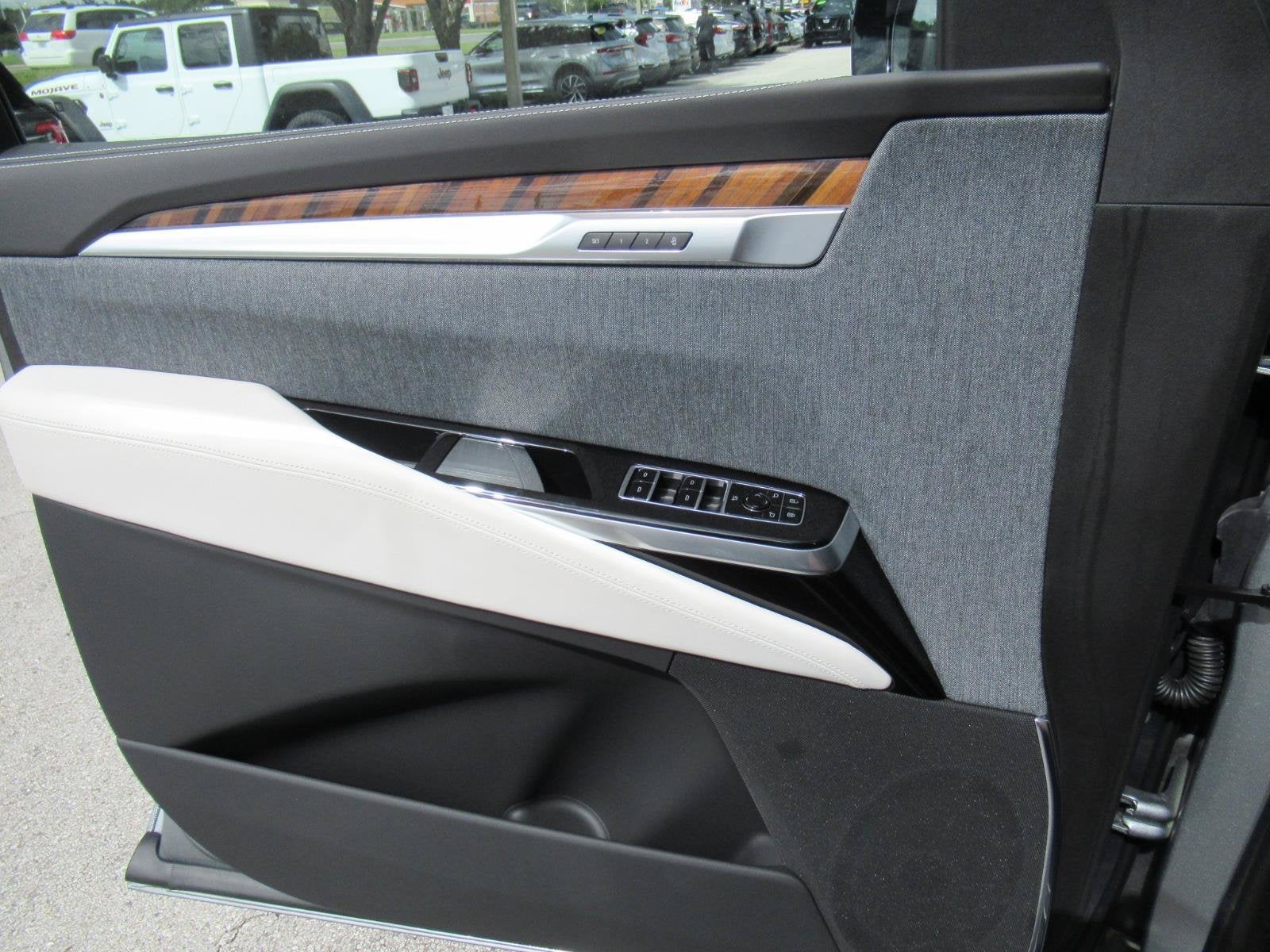 2026 Cadillac Escalade ESV Platinum Sport