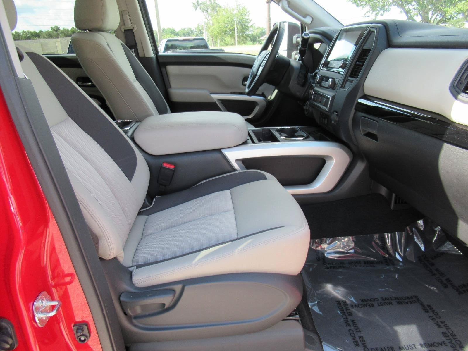 2024 Nissan Titan XD SV