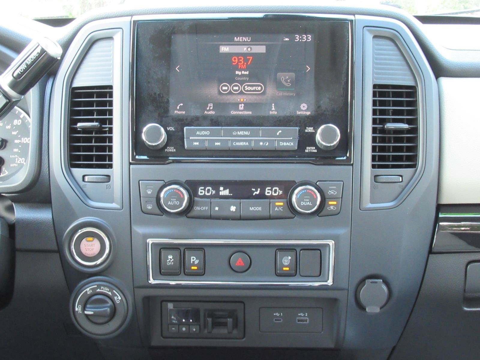 2024 Nissan Titan XD SV