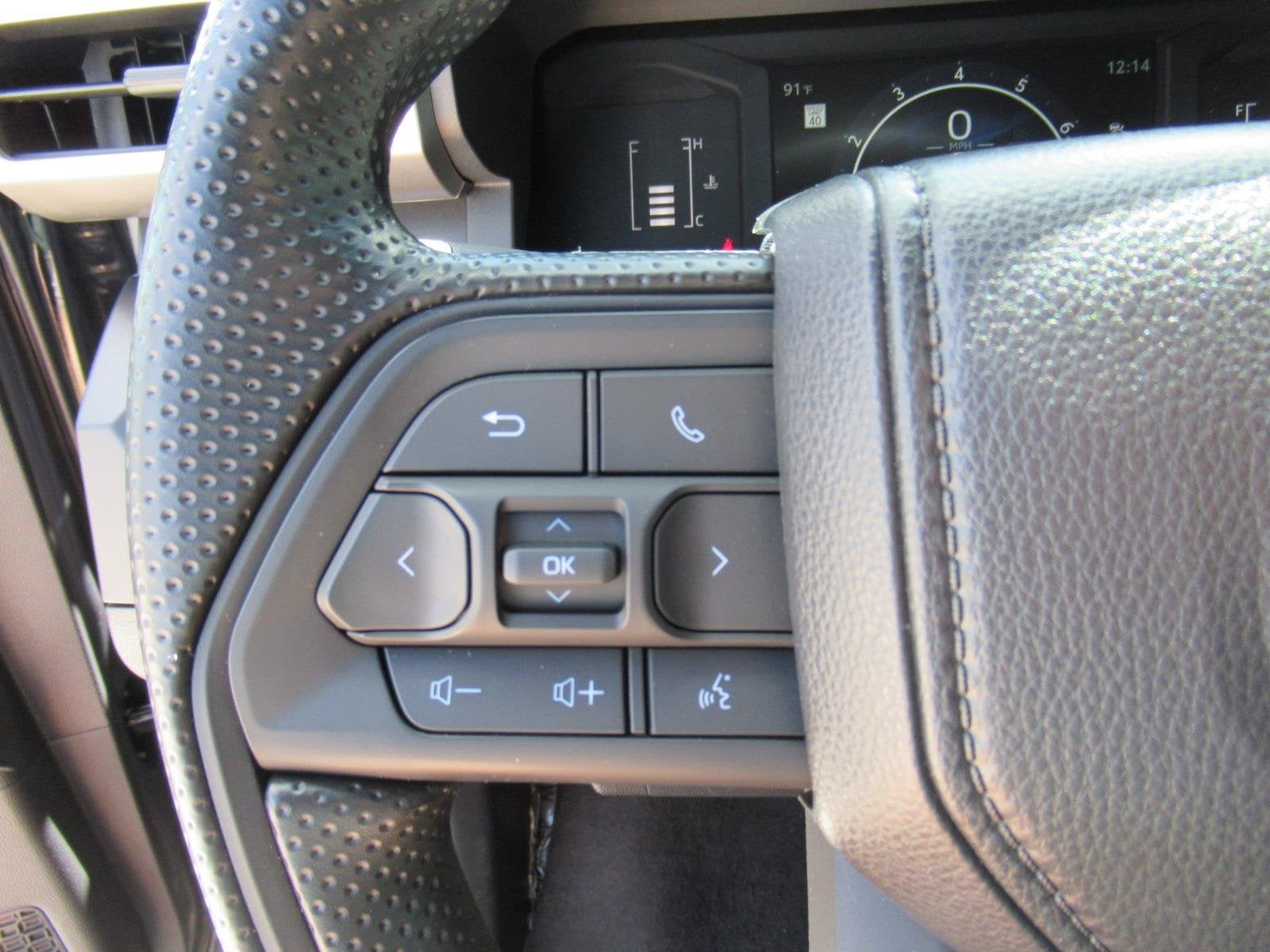 2025 Toyota Tacoma 4WD SR
