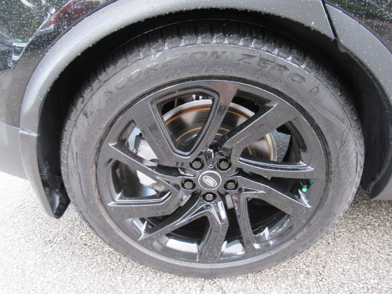 2024 Land Rover Discovery S