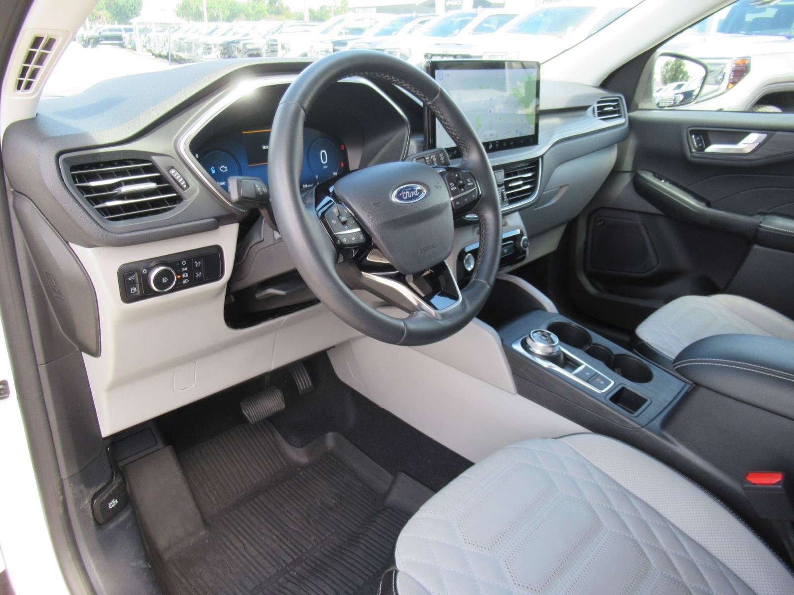 2023 Ford Escape Platinum