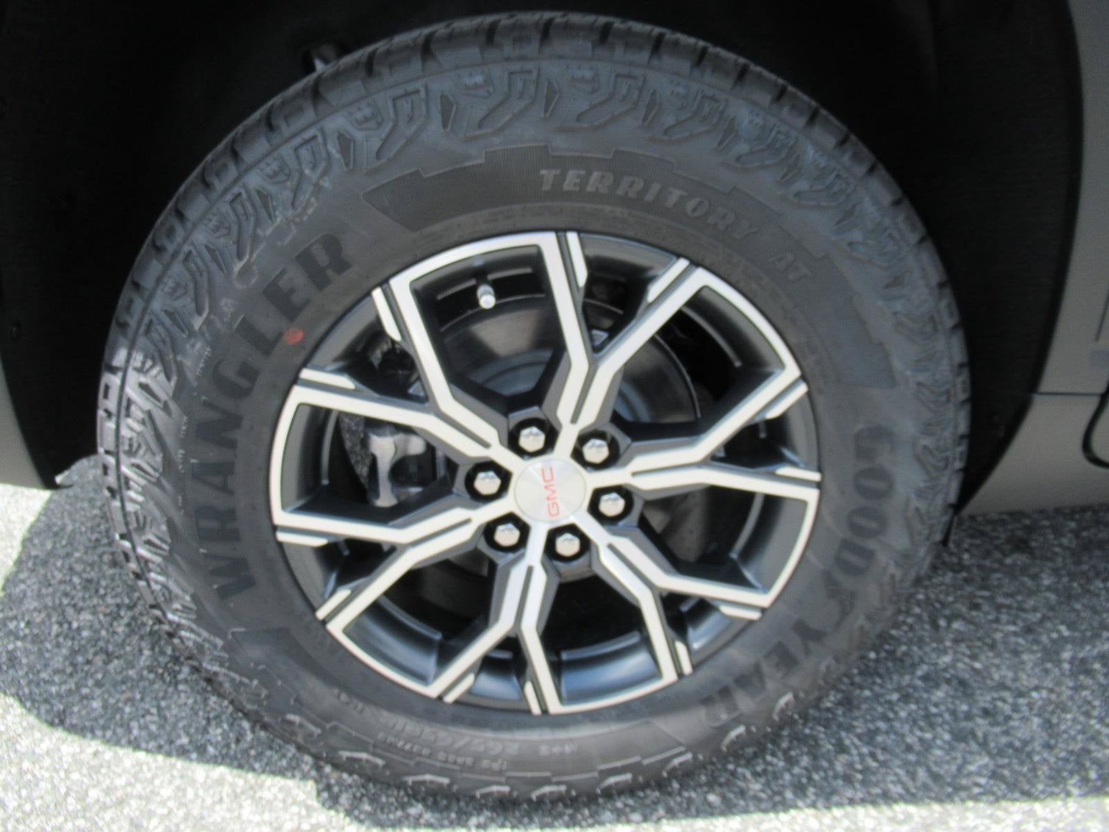 2027 GMC Acadia AT4