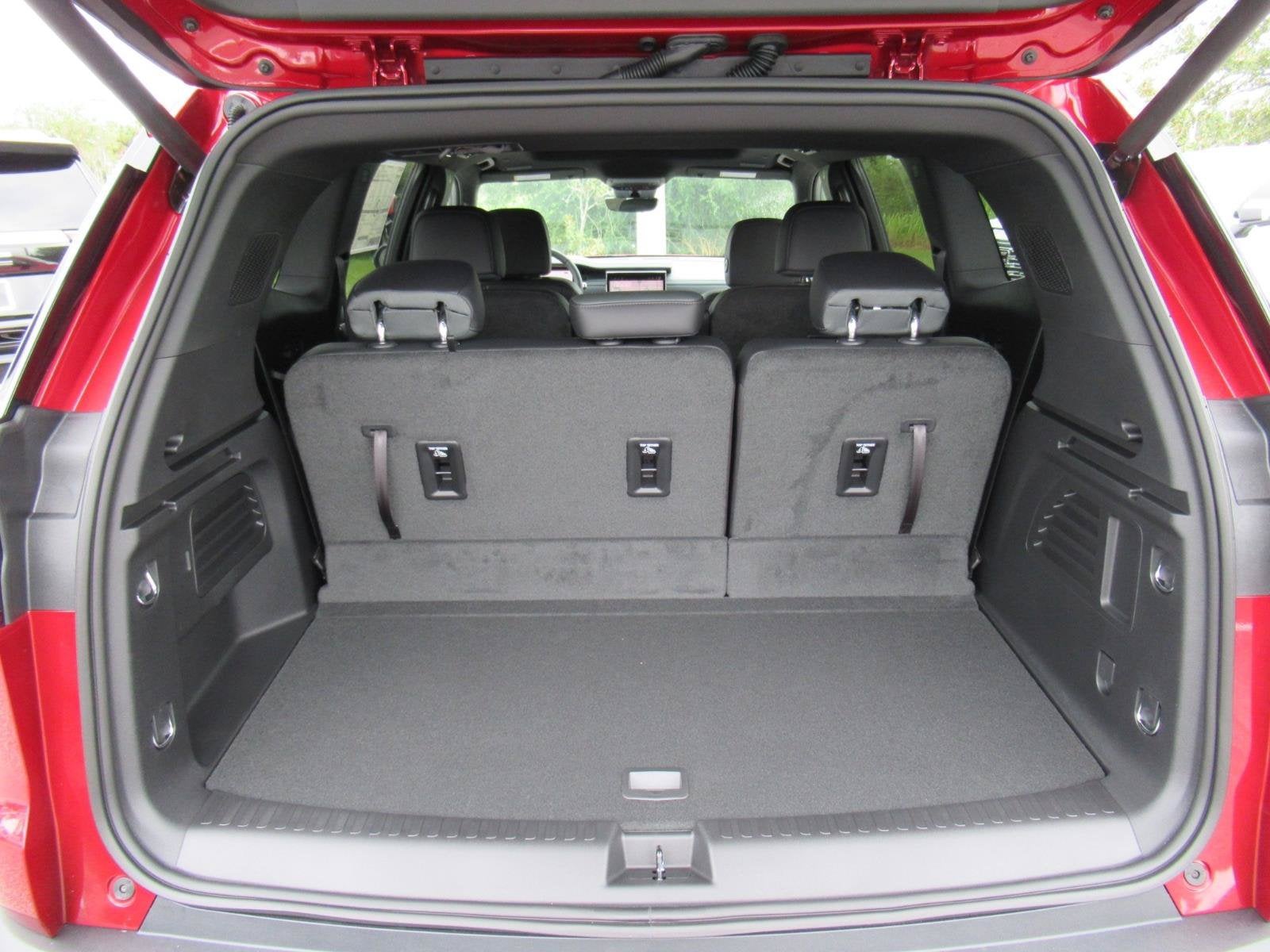 2027 GMC Acadia AT4