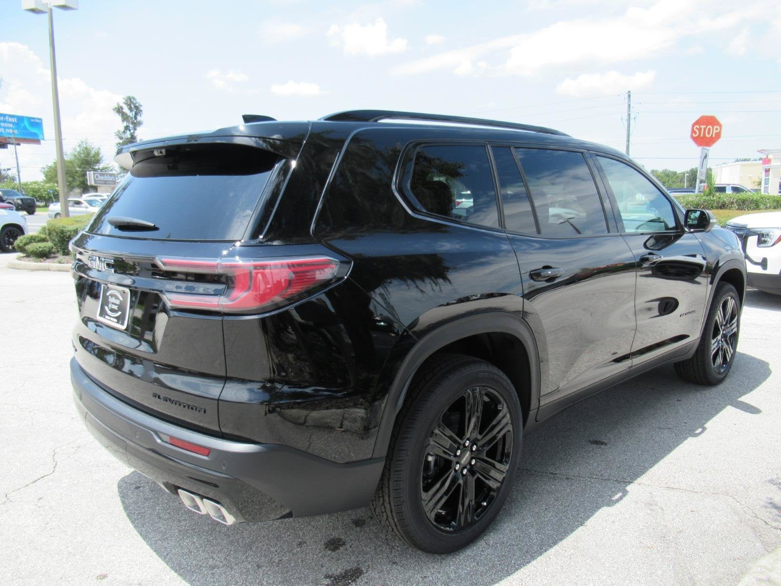 2027 GMC Acadia Elevation