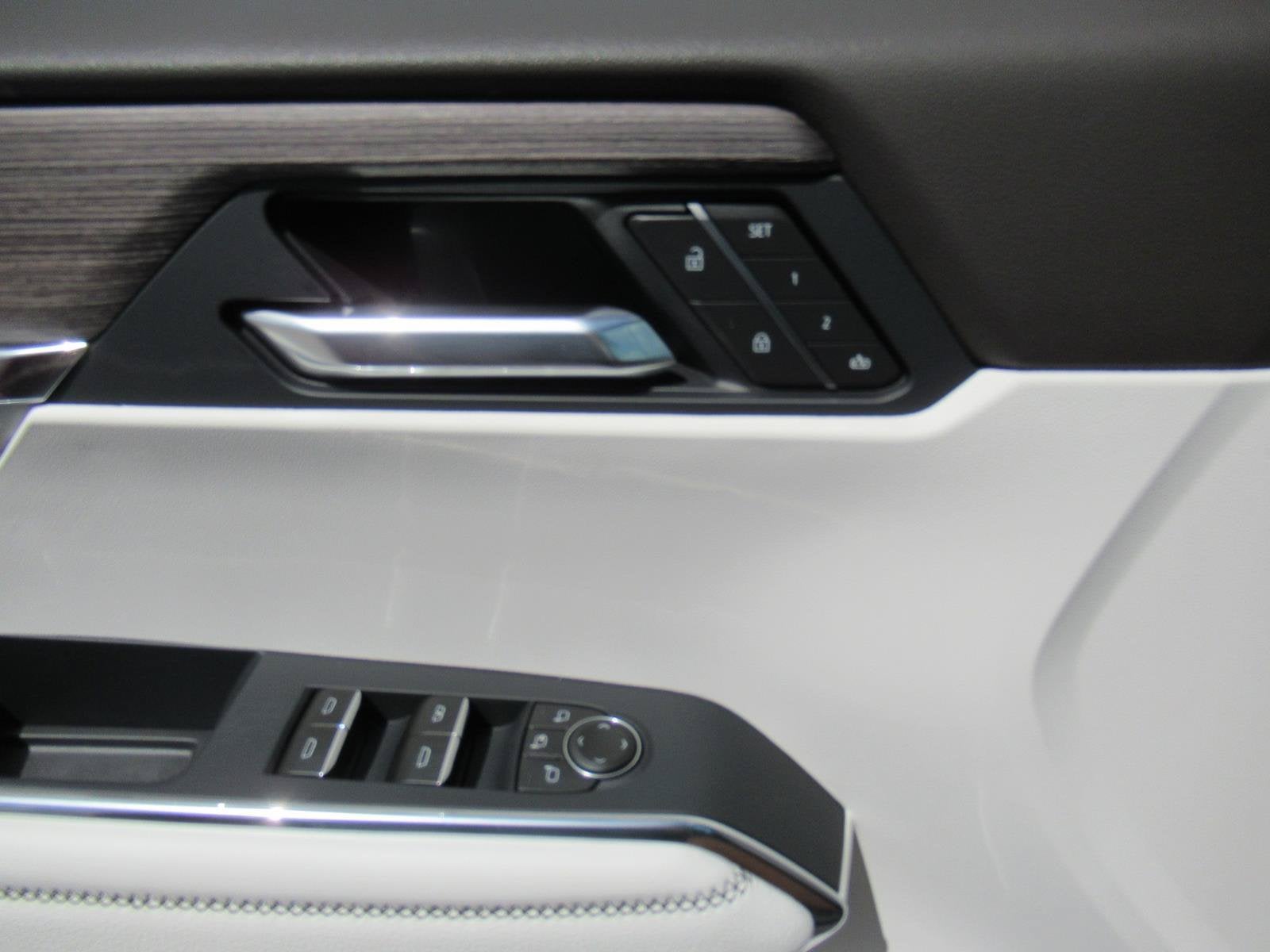 2027 GMC Acadia Denali