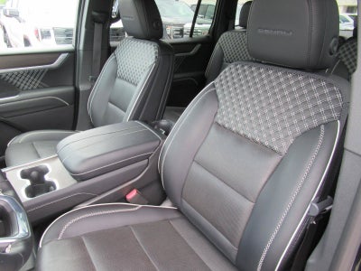 2025 GMC Acadia Denali