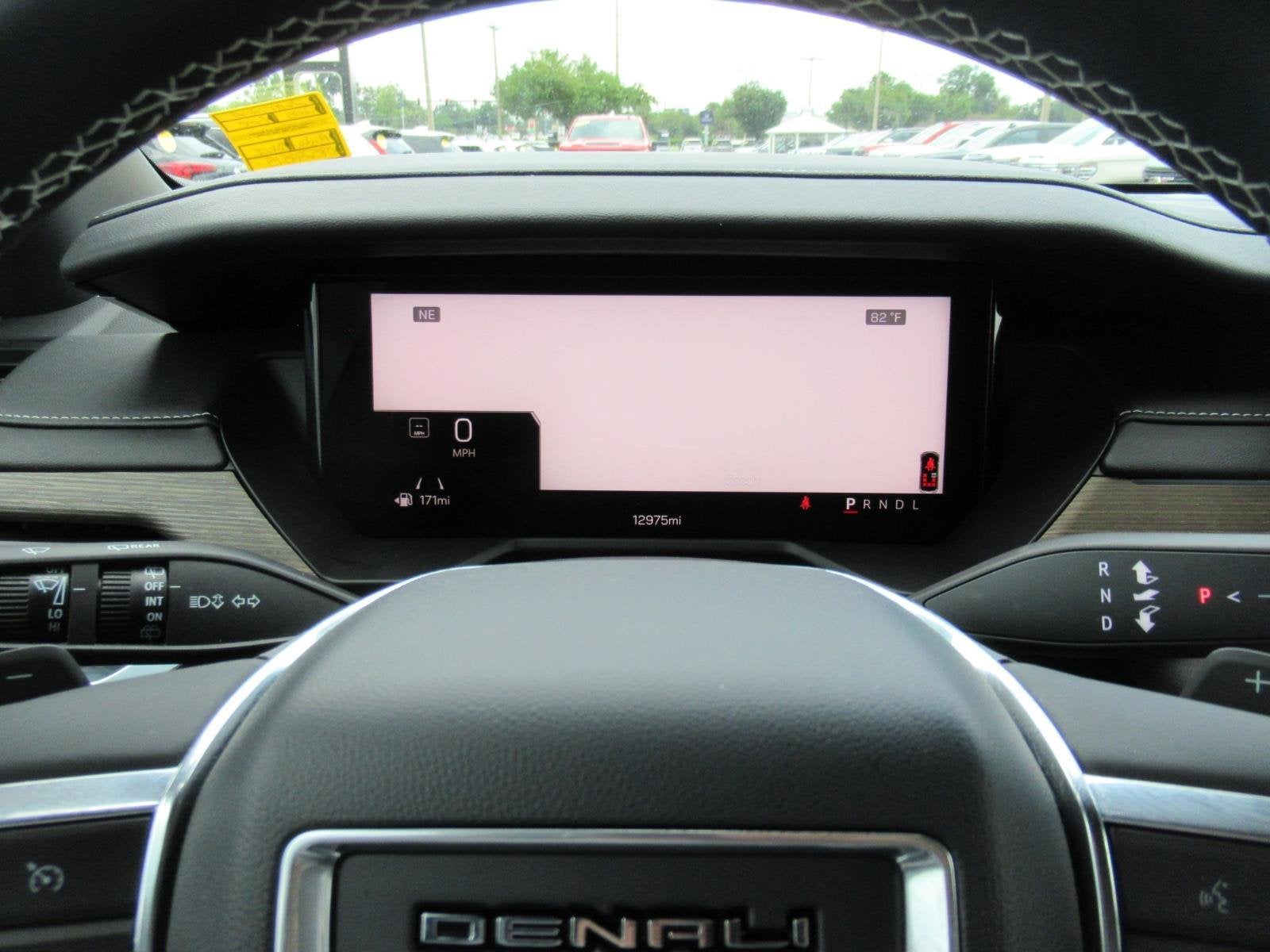 2025 GMC Acadia Denali