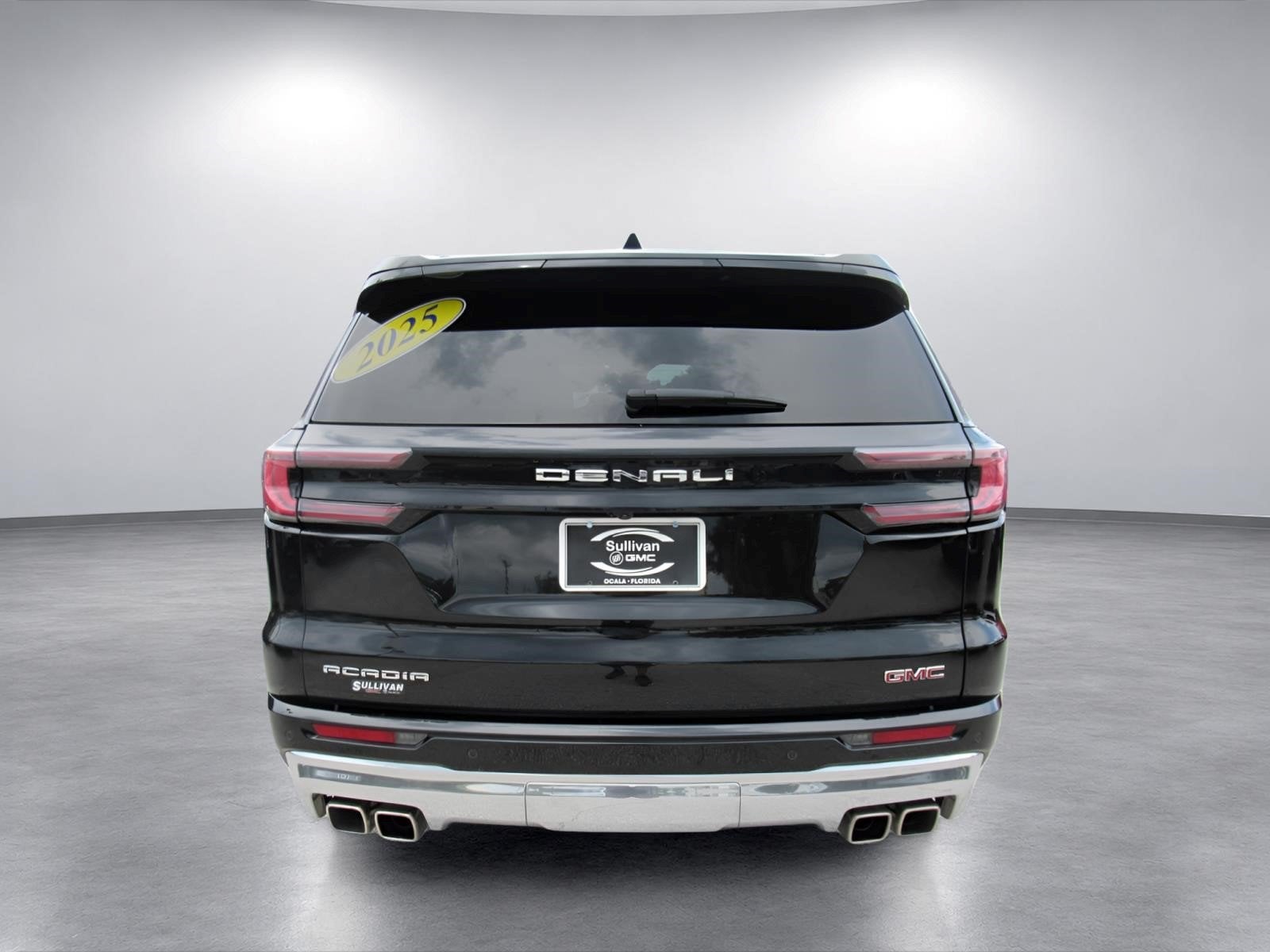 2025 GMC Acadia Denali