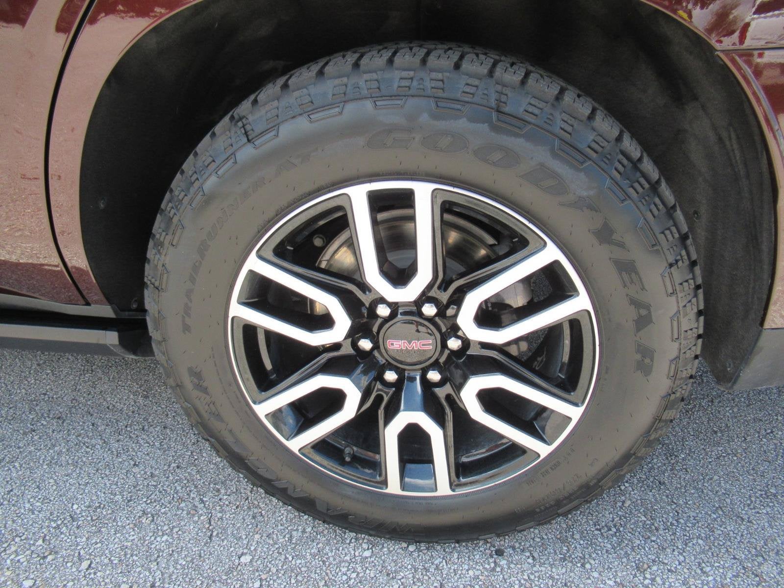 2023 GMC Yukon AT4