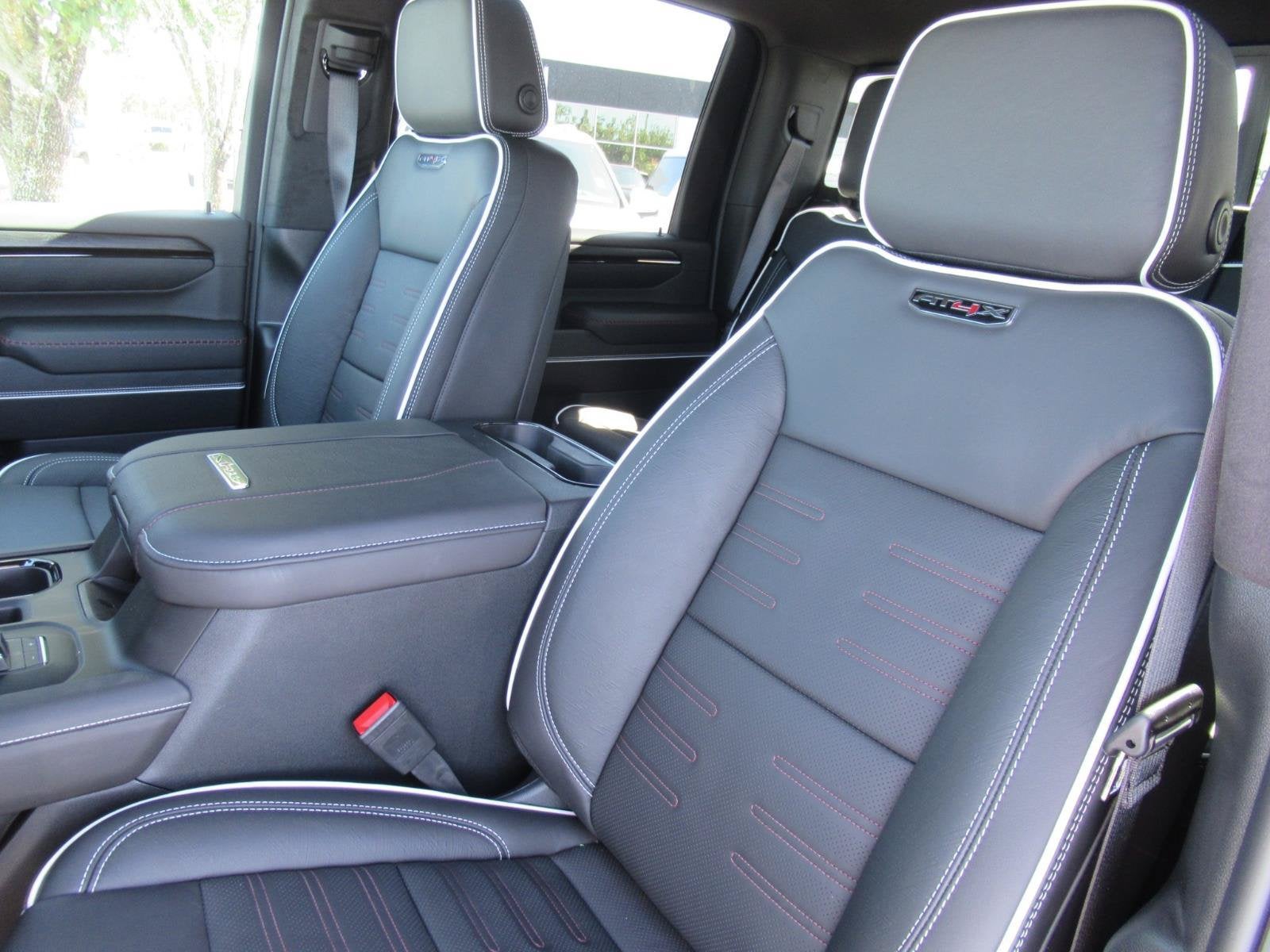 2026 GMC Sierra 2500HD AT4X - Photo 20