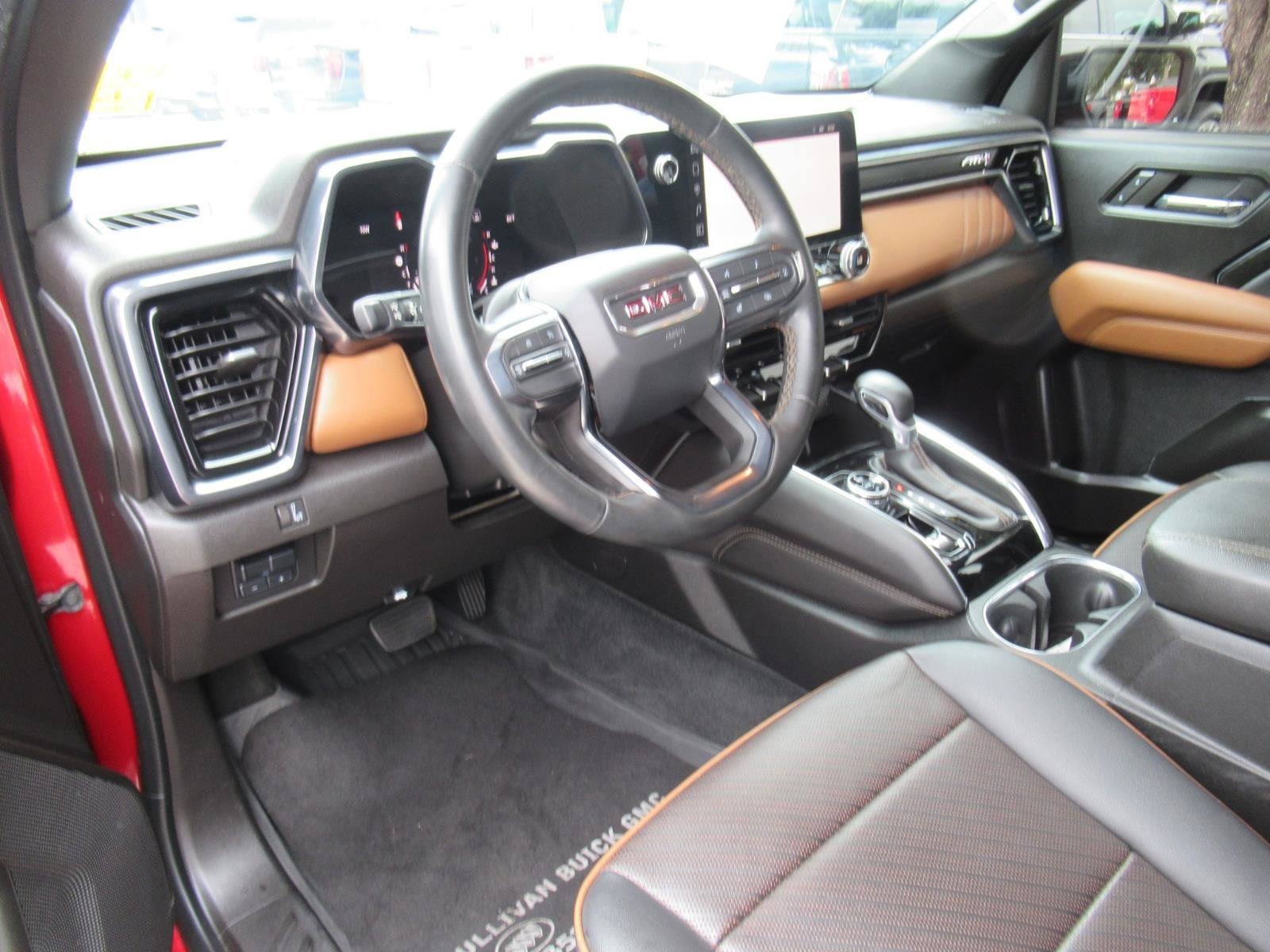 2023 GMC Canyon 4WD AT4