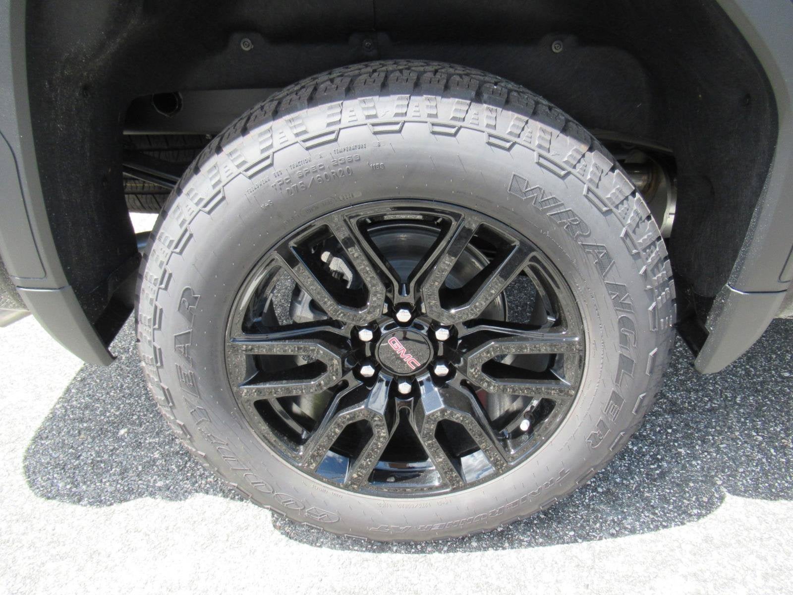 2026 GMC Sierra 1500 Pro - Photo 9