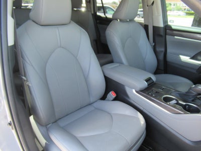 2023 Toyota Highlander Hybrid Limited