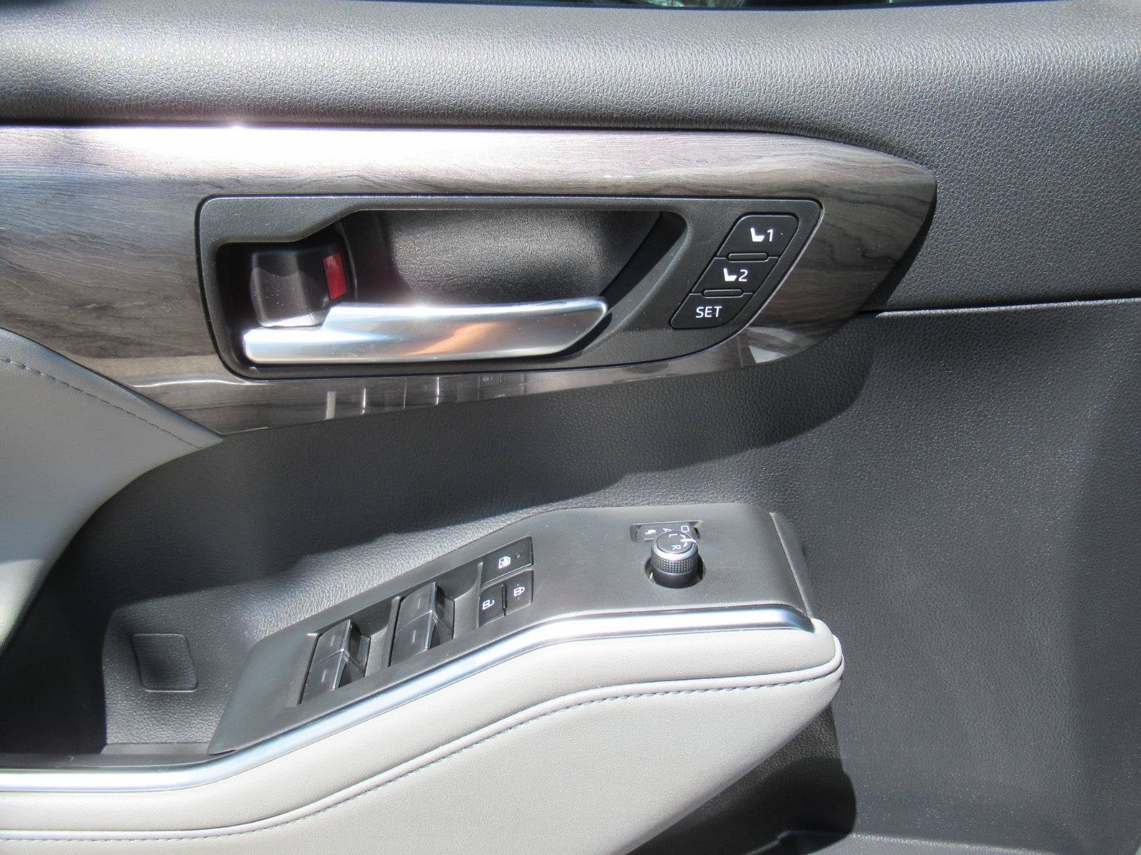 2023 Toyota Highlander Hybrid Limited