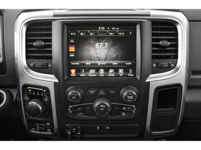 2018 RAM 1500 Big Horn Crew Cab 4x4 6'4' Box