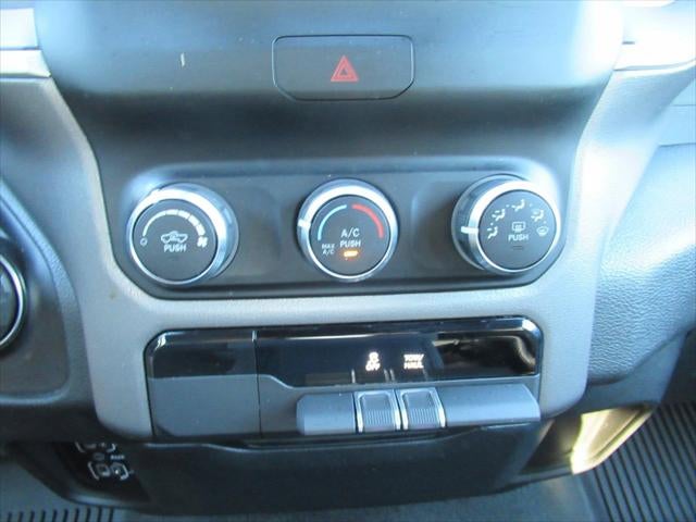 2023 RAM 1500 Big Horn Quad Cab 4x2 6'4' Box