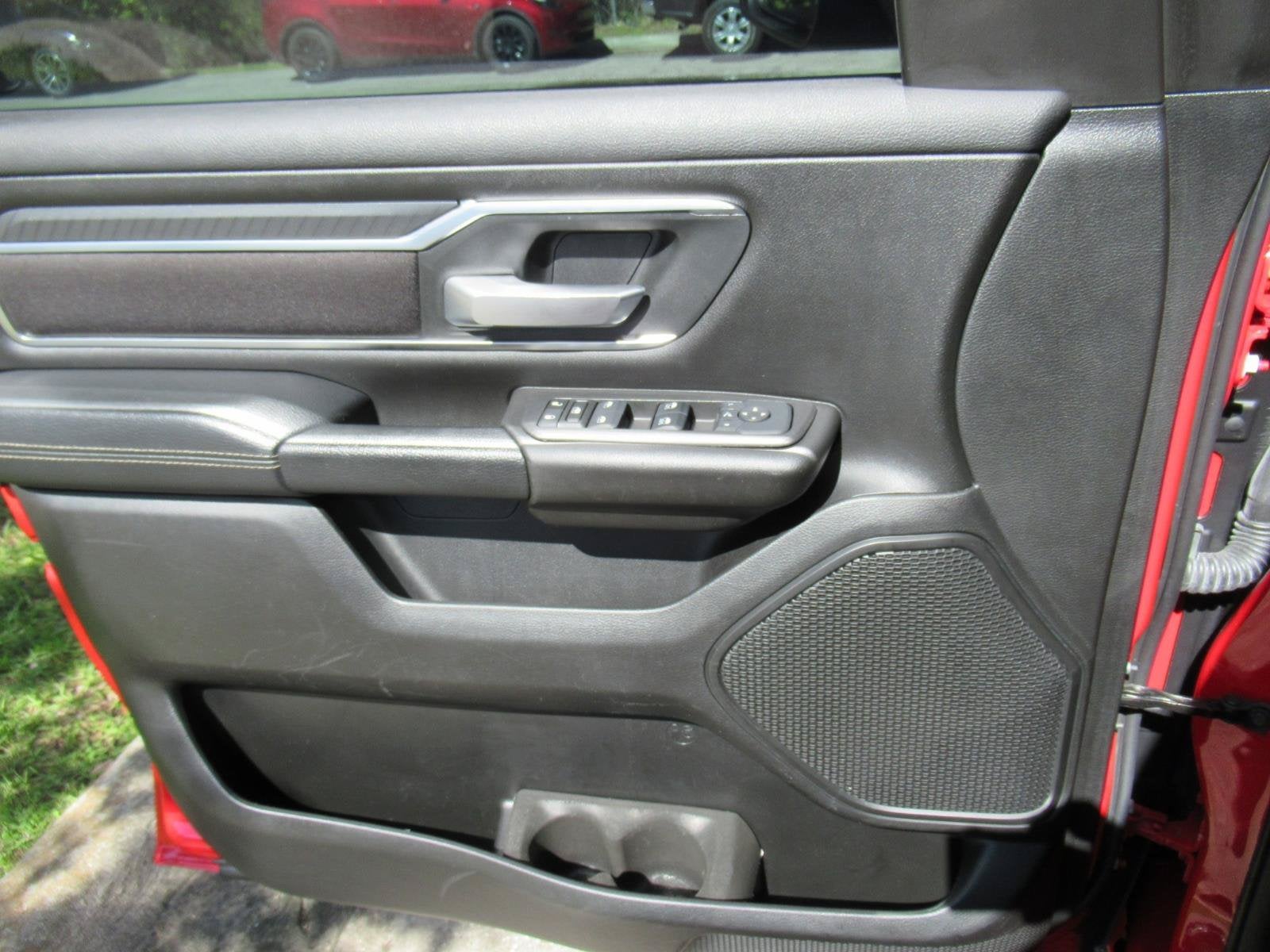 2025 RAM 1500 Big Horn Crew Cab 4x4 6'4' Box