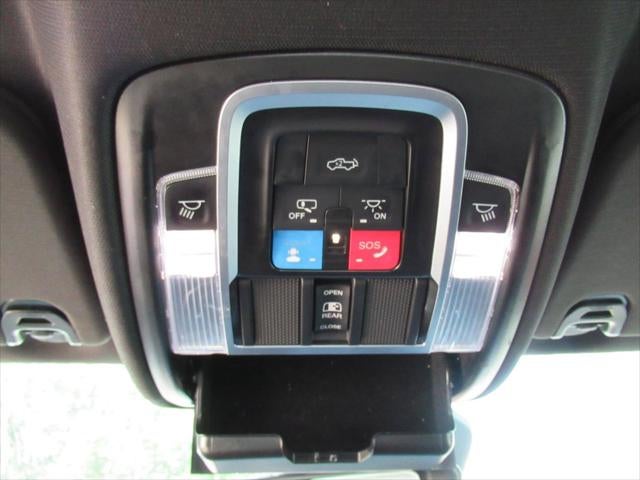 2025 RAM 1500 Big Horn Crew Cab 4x4 6'4' Box