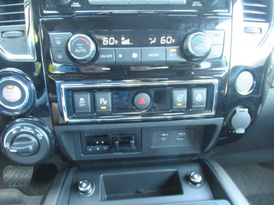 2023 Nissan Titan Crew Cab Platinum Reserve 4x4
