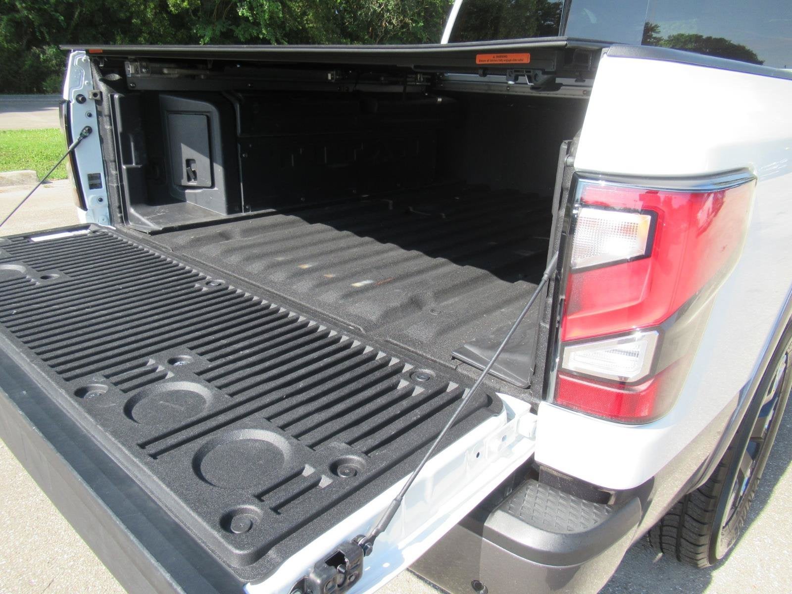 2023 Nissan Titan Crew Cab Platinum Reserve 4x4