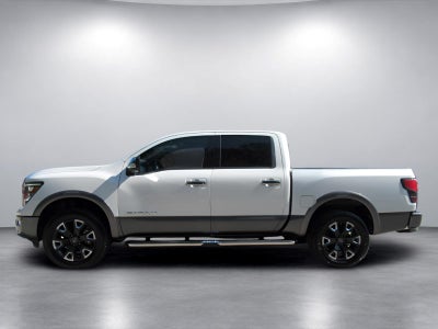 2023 Nissan Titan Crew Cab Platinum Reserve 4x4