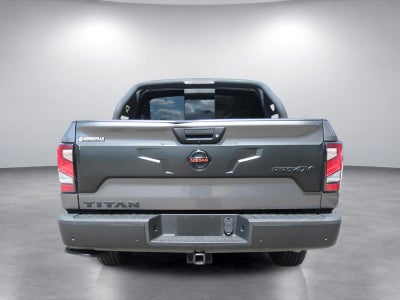 2022 Nissan TITAN Crew Cab PRO-4X 4x4
