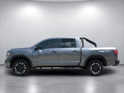 2022 Nissan TITAN Crew Cab PRO-4X 4x4
