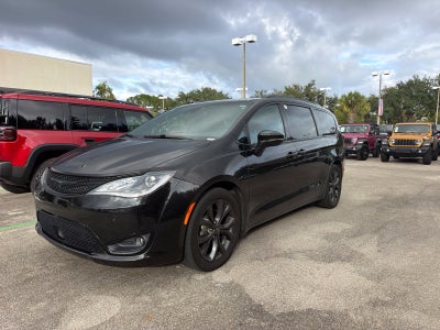 2020 Chrysler Pacifica Limited