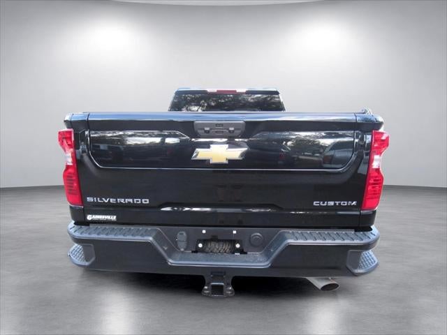 2023 Chevrolet Silverado 2500HD 4WD Crew Cab Standard Bed Custom