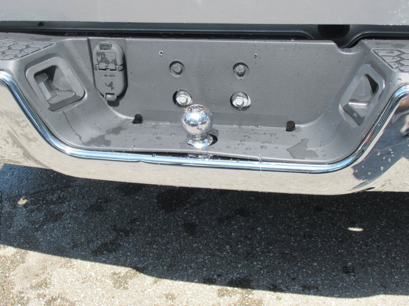 2023 RAM 1500 Tradesman Regular Cab 4x2 8' Box