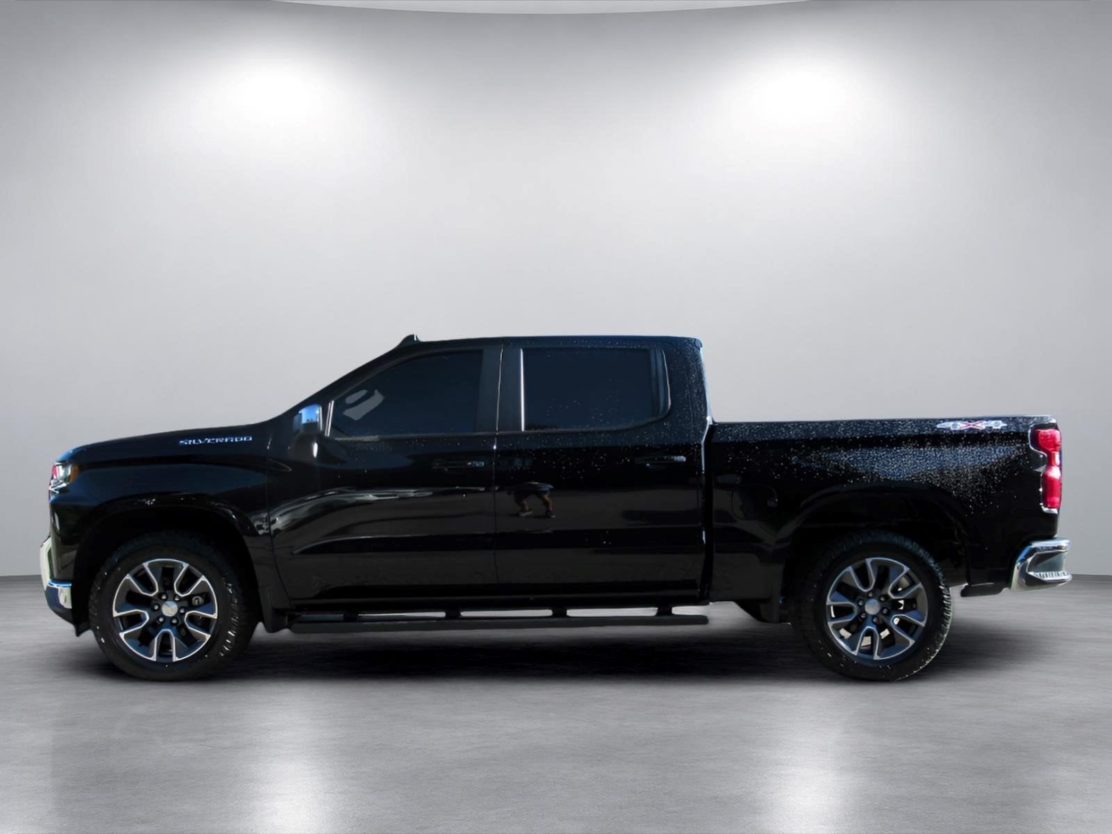 2022 Chevrolet Silverado 1500 LTD 4WD Crew Cab Short Bed LT with 2FL