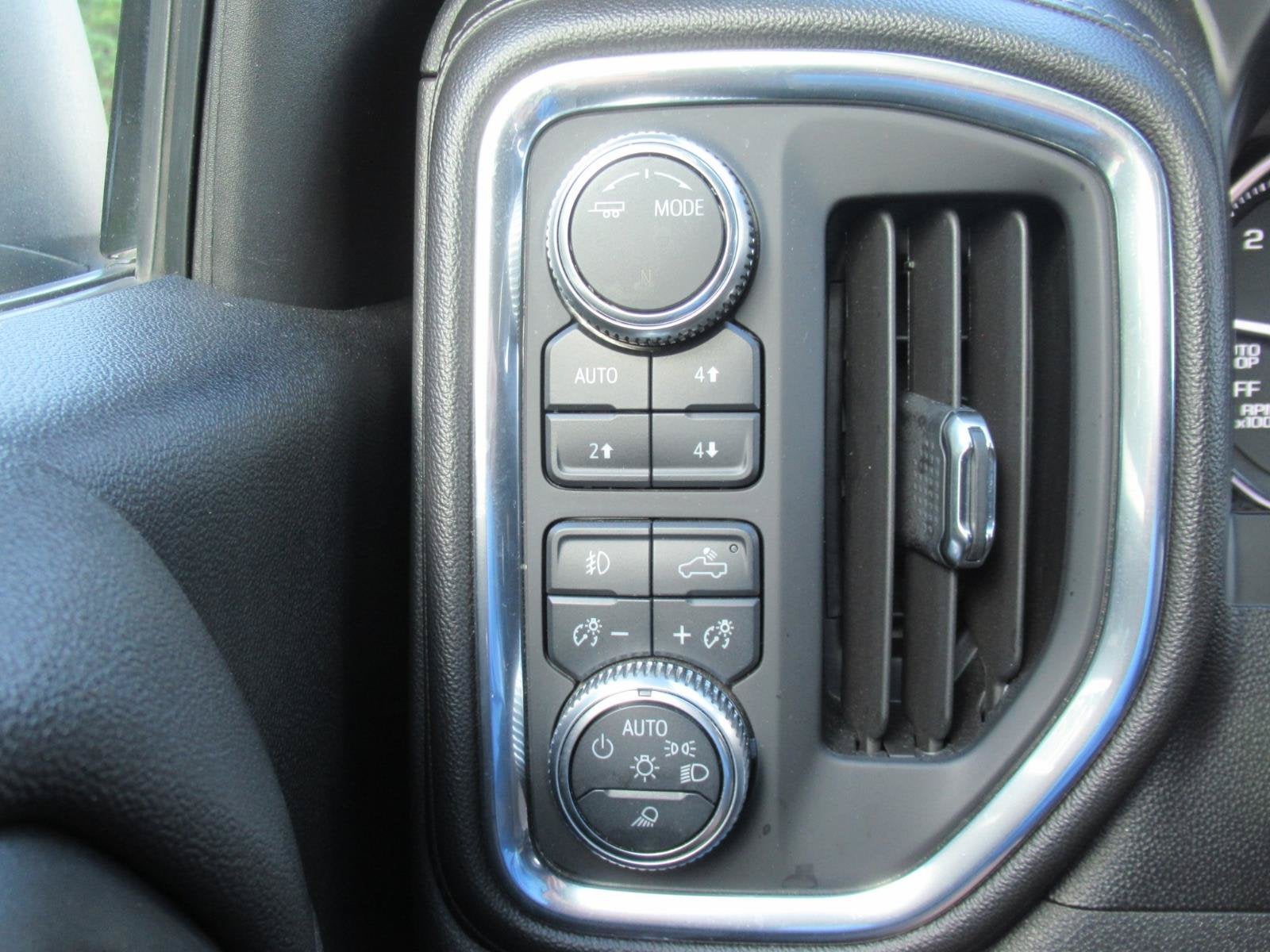 2020 GMC Sierra 1500 4WD Crew Cab Short Box SLT