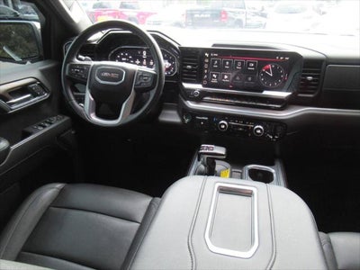 2022 GMC Sierra 1500 4WD Crew Cab Short Box SLT