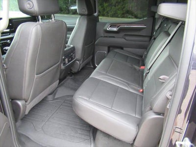 2022 GMC Sierra 1500 4WD Crew Cab Short Box SLT