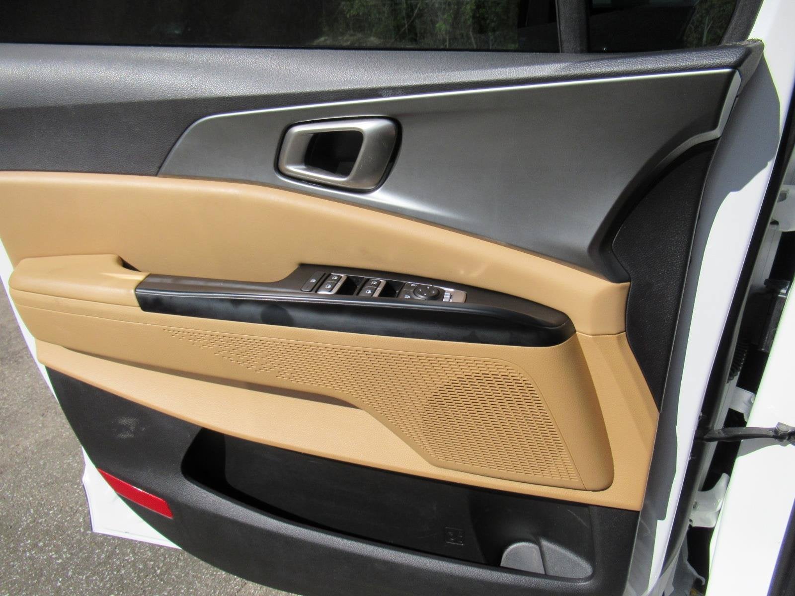 2024 Kia Carnival LX Seat Package