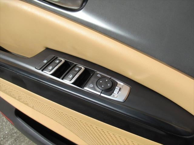 2024 Kia Carnival LX Seat Package