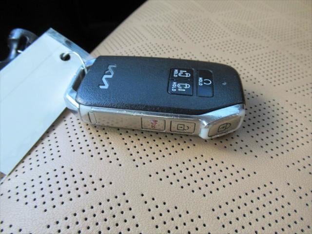 2024 Kia Carnival LX Seat Package