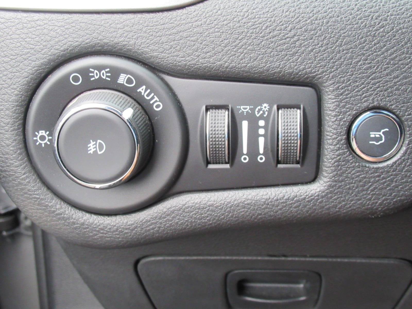 2021 Jeep Cherokee Latitude Lux 4x4