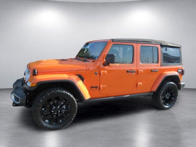2025 Jeep Wrangler 4-Door Sahara 4x4
