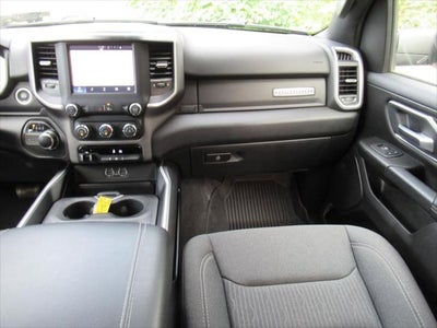 2022 RAM 1500 Big Horn Crew Cab 4x2 5'7' Box