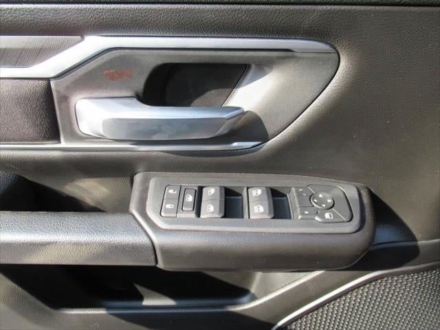 2025 RAM 1500 Big Horn Crew Cab 4x4 6'4' Box