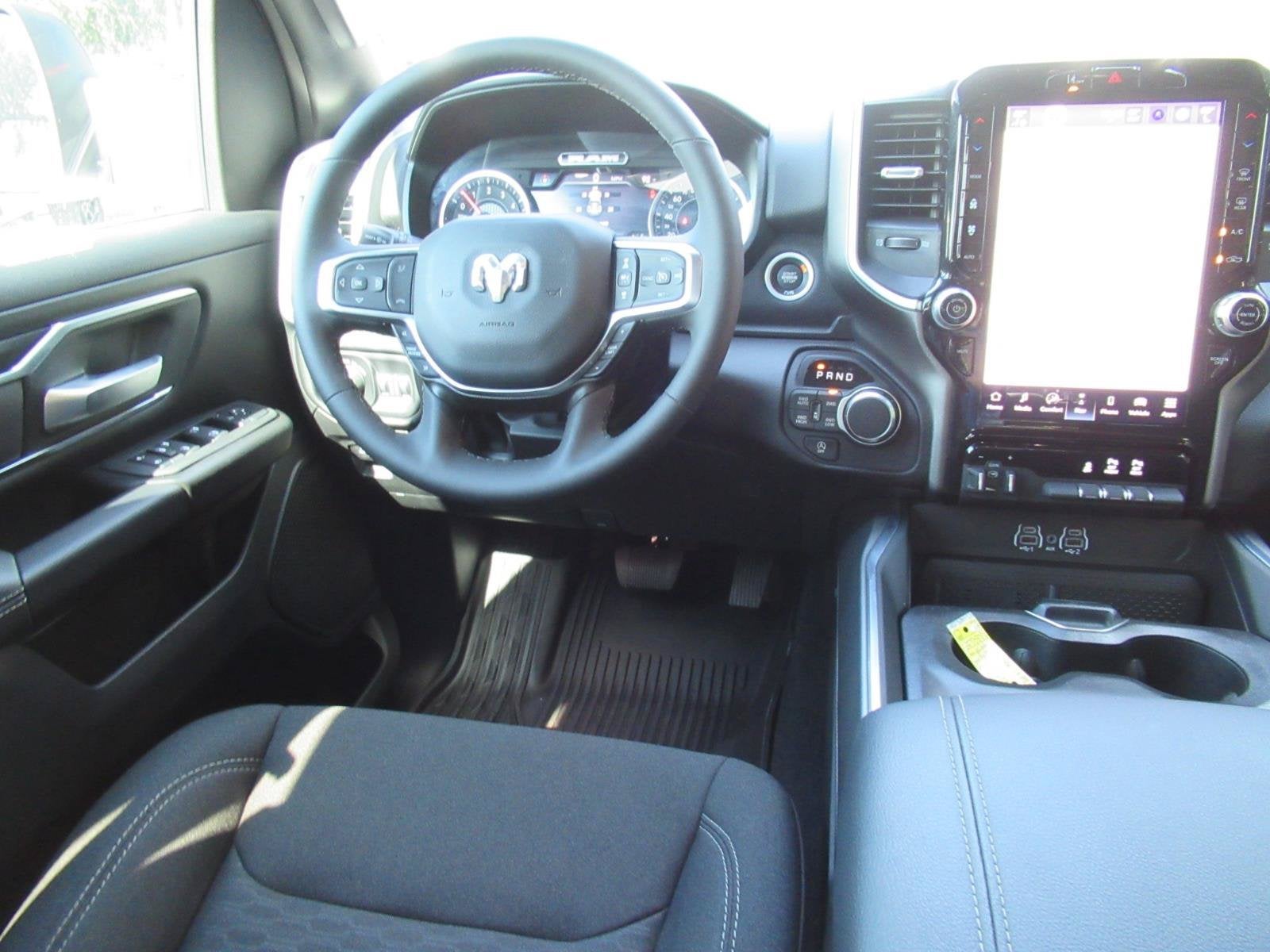 2026 RAM 1500 Big Horn Crew Cab 4x4 5'7' Box